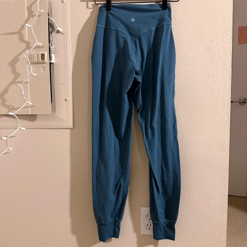 lululemon athletica Align Jogger - Picture 2 of 12